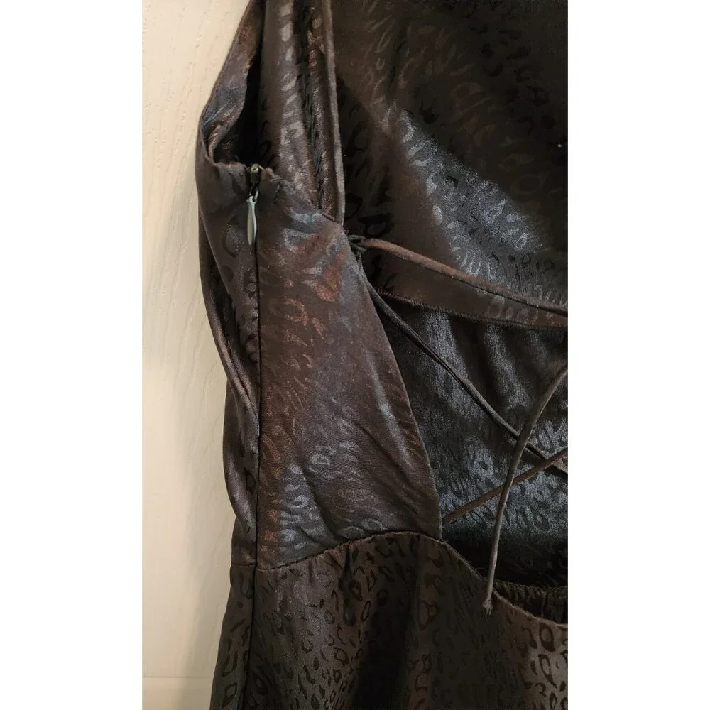 Kendall & Kylie Sleeveless Lace Up Back‎ Mini Dress Black Animal Print Size 0/2